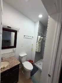 Private Bedroom - Photo 8