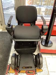 Quadriporteur électrique