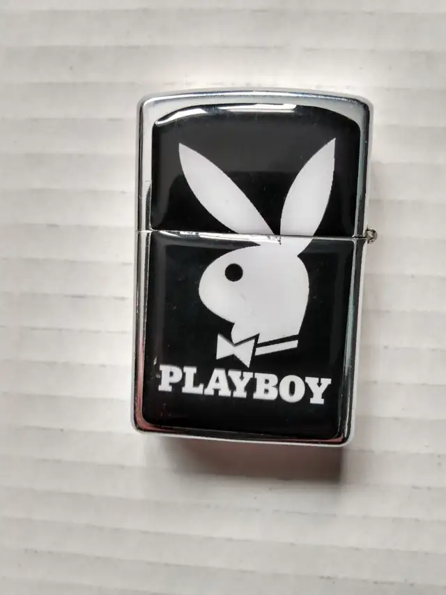 PLAYBOY BUNNY LARGE FLAME WINDPROOF LIGHTER GREAT CONDITION