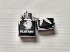 PLAYBOY BUNNY LARGE FLAME WINDPROOF LIGHTER GREAT CONDITION - Photo 6