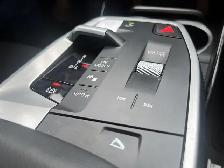 2025 BMW X2 xDrive28i xDrive28i | Premium Essential Pkg | Lea... - Photo 20