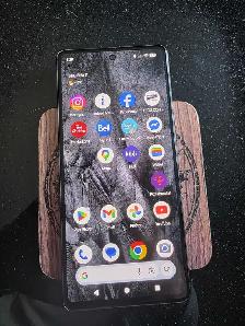 PIXEL 7 BLACK MINT