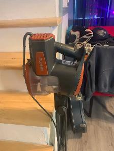 Aspirateur Rocket à vendre (prise de courant)