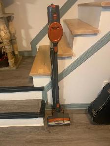 Aspirateur Rocket à vendre (prise de courant) - Photo 2