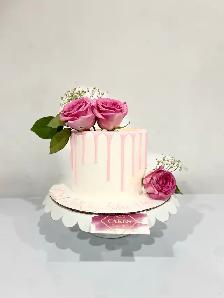 30th birthday cake ideas Milton 15-20 servings