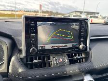 2021 Toyota RAV4 XLE SUNROOF / POWER LIFTGATE / REAR CAMERA / HE - Photo 16