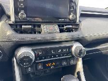 2021 Toyota RAV4 XLE SUNROOF / POWER LIFTGATE / REAR CAMERA / HE - Photo 17