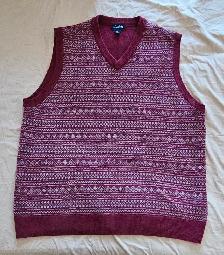 BRAND NEW Men's V-Neck Patterned Sweater (L - Maroon)
