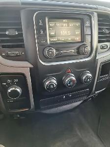 2017 Dodge Ram 4x4 5.7L Hemi 243km - Photo 8