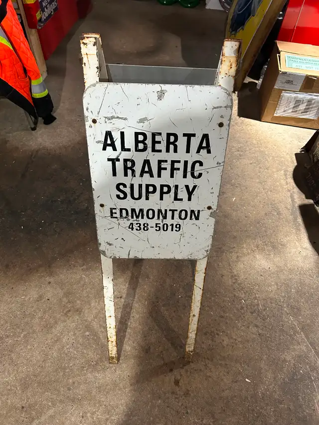 Vintage No parking stand