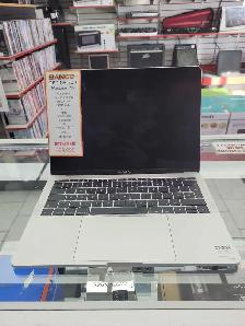 Apple MacBook Pro