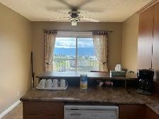 room in lake view house in west kelowna for rent - Photo 9