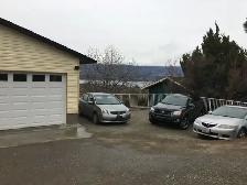 room in lake view house in west kelowna for rent - Photo 11