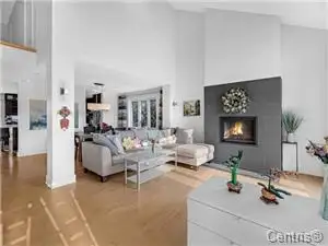 BROSSARD BEAUTIFUL HOUSE FOR SALE