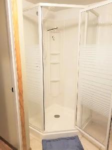 AWESOME LOCATION – BEAUTIFUL, BRIGHT BASEMENT SUITE - Photo 6