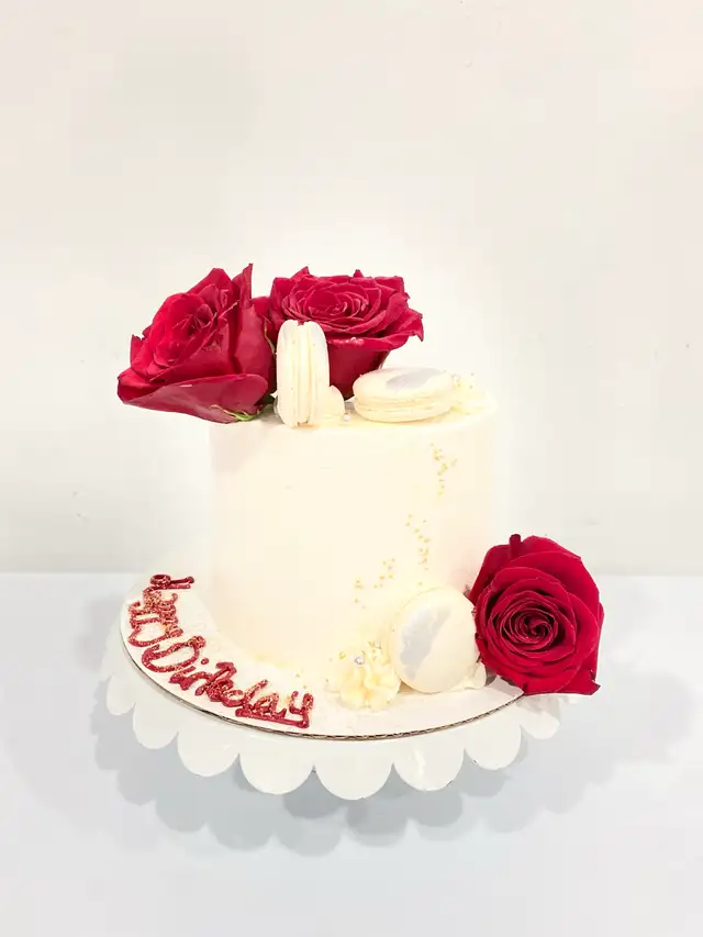 Red Roses Cakes , Beautiful Floral cakes Milton GTA