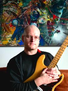 In-Home Guitar Lessons Toronto & East York - Photo 2