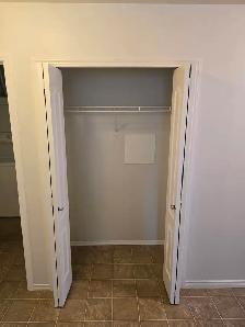 2 bedroom condo near the Hospital PET FRIENDLY! - Photo 12