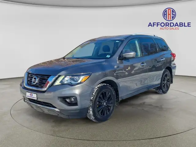 2019 Nissan Pathfinder SV Tech