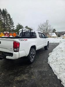 2018 Toyota Tacoma SR5 - Photo 4