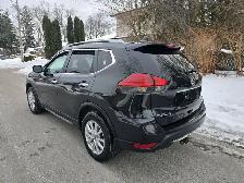 2017 Nissan Rogue AWD 4dr SV Panoramic Sunroof, Heated Seats, Re - Photo 7