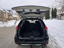 2017 Nissan Rogue AWD 4dr SV Panoramic Sunroof, Heated Seats, Re - Photo 8