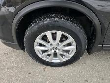 2017 Nissan Rogue AWD 4dr SV Panoramic Sunroof, Heated Seats, Re - Photo 10