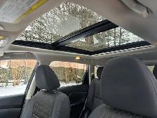 2017 Nissan Rogue AWD 4dr SV Panoramic Sunroof, Heated Seats, Re - Photo 13