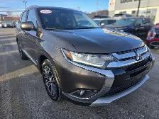 2018 Mitsubishi Outlander ES | Super All Wheel Control | Back Up - Photo 3