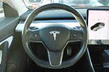 2019 Tesla Model 3 - Photo 11
