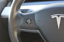 2019 Tesla Model 3 - Photo 12