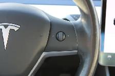 2019 Tesla Model 3 - Photo 13