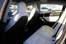 2019 Tesla Model 3 - Photo 17