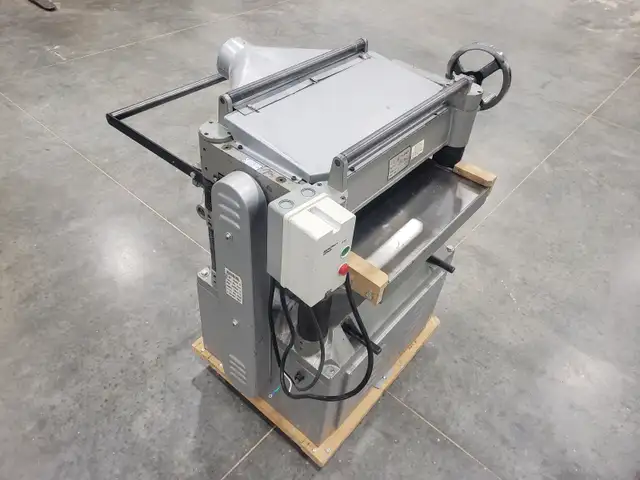20' Thickness Planer