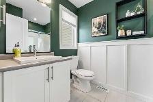 Stylish 3-Bed Townhome on Quiet Cul-de-Sac   Finished Basement - Photo 8