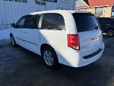 2017 Dodge Grand Caravan Crew Plus - Photo 2