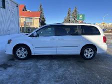 2017 Dodge Grand Caravan Crew Plus - Photo 6