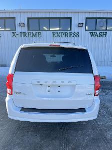 2017 Dodge Grand Caravan Crew Plus - Photo 8