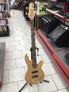 Basse Yamaha