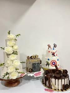 White flowers wedding cakes , pink red flowers cake - Photo 8