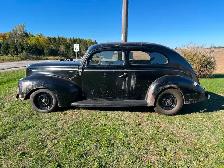 1940 Ford Tudor Standard - Photo 2