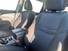 2020 Nissan Rogue SV SV | Moonroof | Intelligent Key - Photo 12