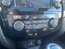 2020 Nissan Rogue SV SV | Moonroof | Intelligent Key - Photo 18