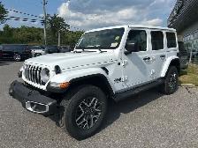 2025 Jeep Wrangler 4-Door Sahara - Photo 3