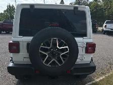 2025 Jeep Wrangler 4-Door Sahara - Photo 6