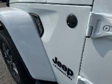 2025 Jeep Wrangler 4-Door Sahara - Photo 28