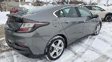 2017 Chevrolet Volt LT - Photo 5