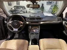 2012 Lexus CT 200h - Photo 11
