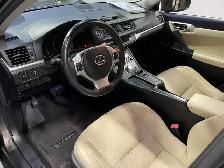 2012 Lexus CT 200h - Photo 12