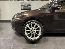 2012 Lexus CT 200h - Photo 26